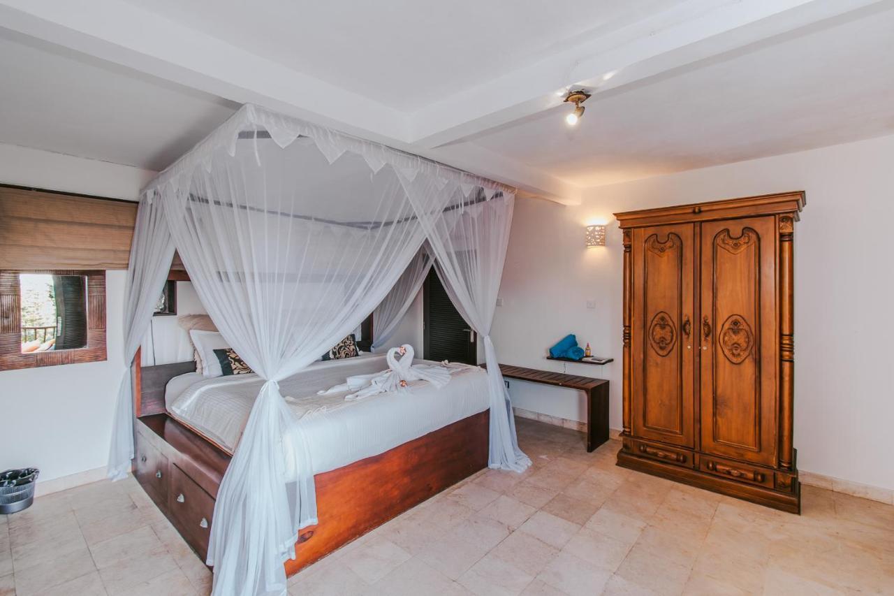 Villa Mimpi Manis นูซาเลมโบงัน ภายนอก รูปภาพ