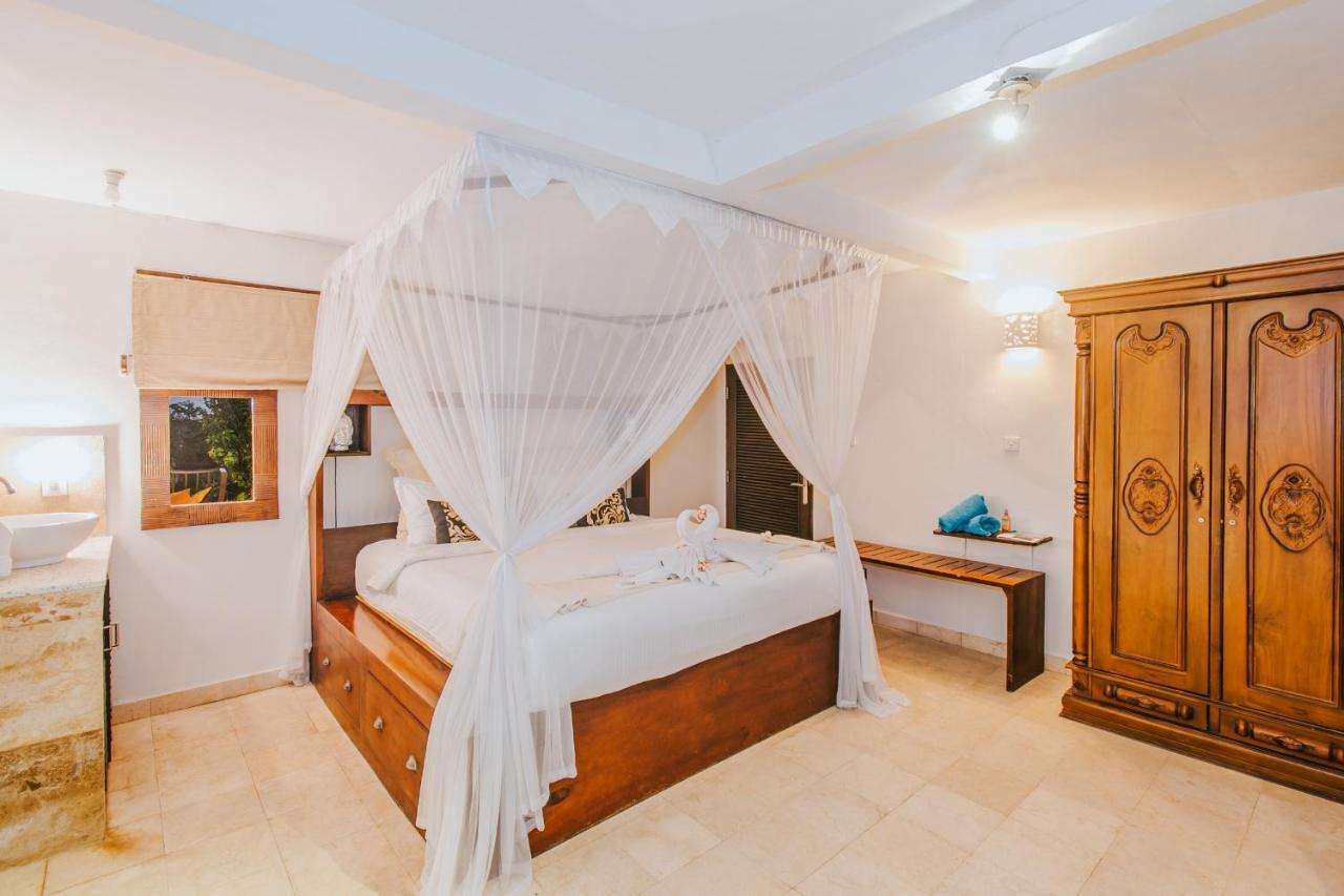 Villa Mimpi Manis นูซาเลมโบงัน ภายนอก รูปภาพ